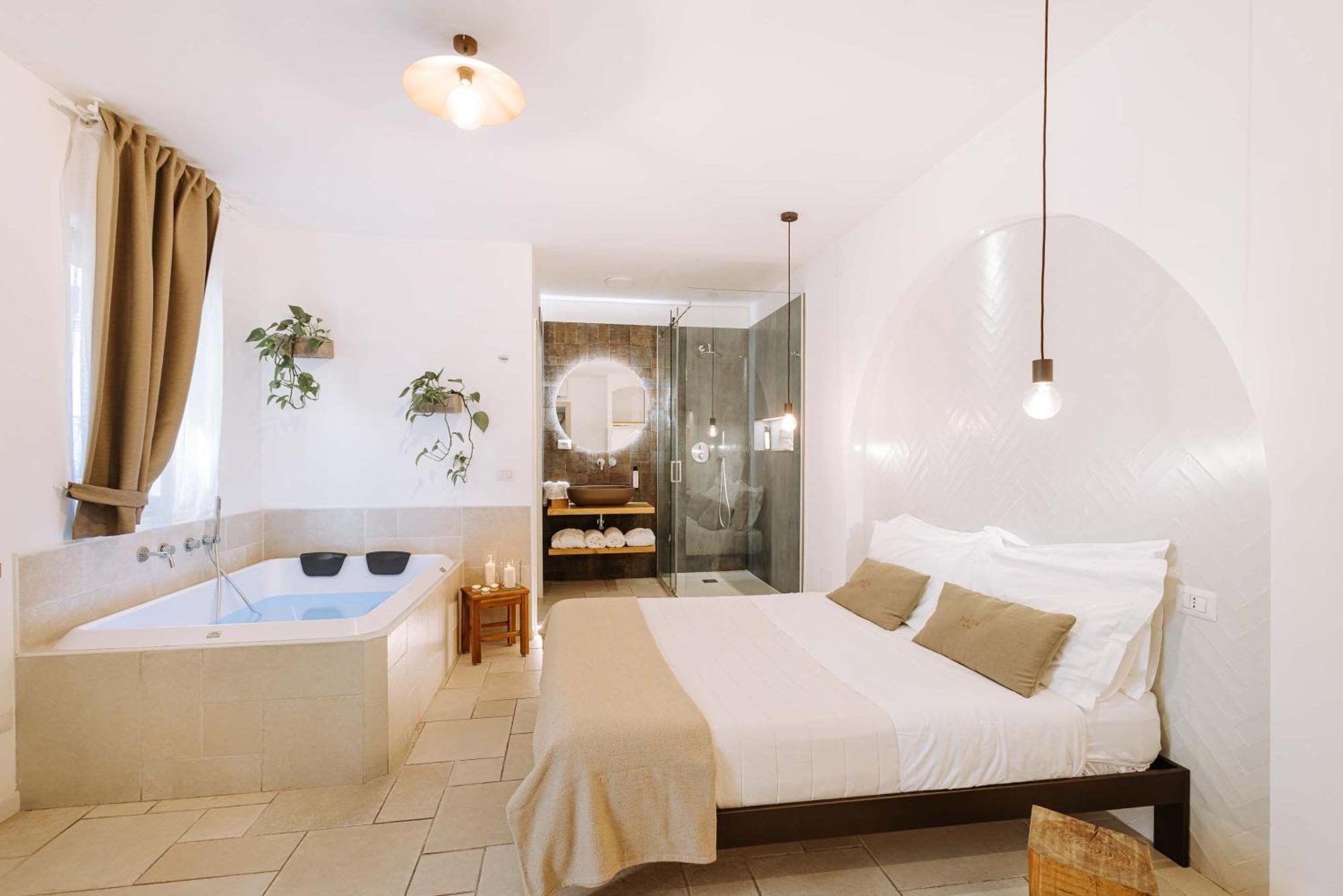 Dirium - Exclusive Rooms โมโนโปลี ภายนอก รูปภาพ