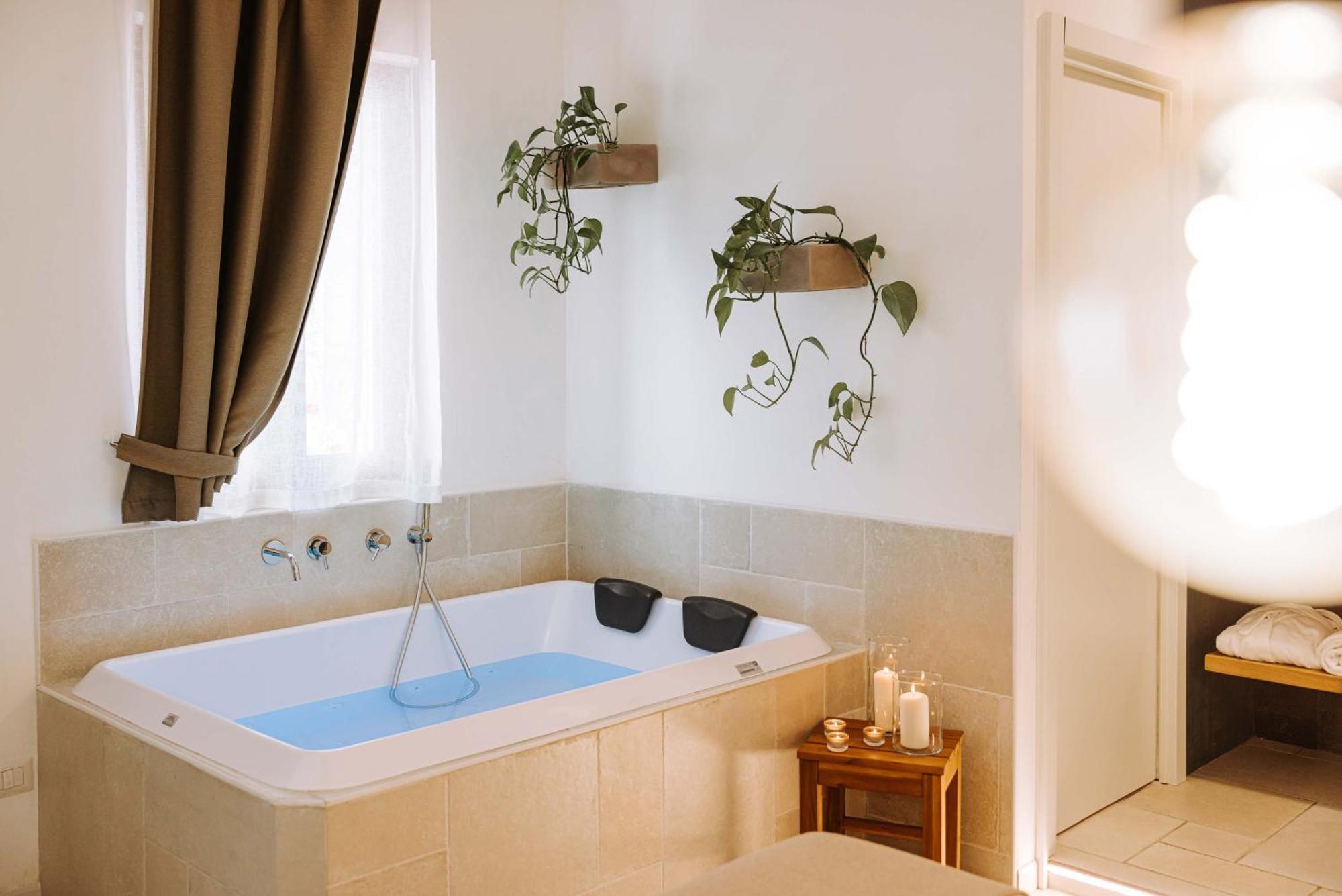 Dirium - Exclusive Rooms โมโนโปลี ภายนอก รูปภาพ