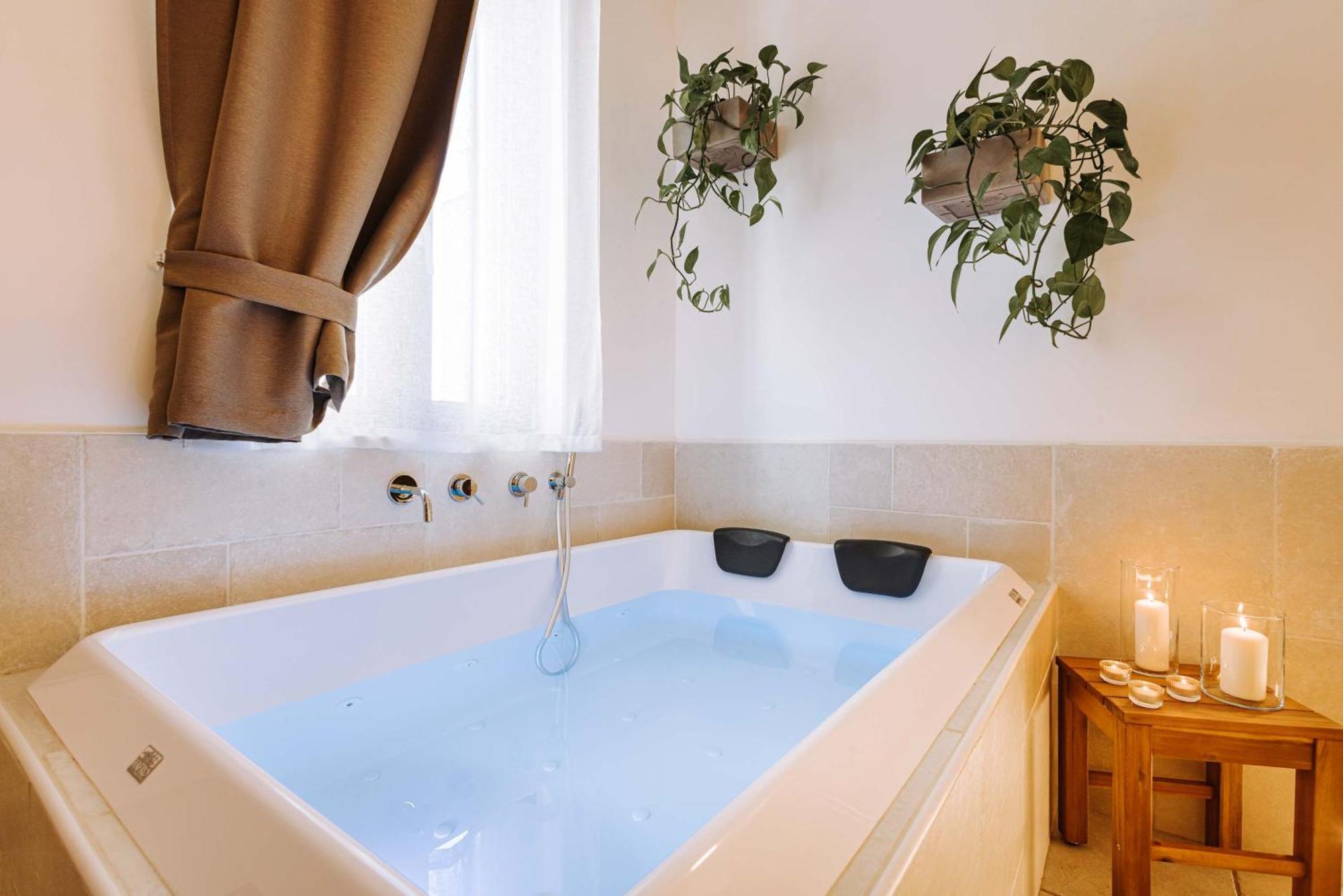 Dirium - Exclusive Rooms โมโนโปลี ภายนอก รูปภาพ